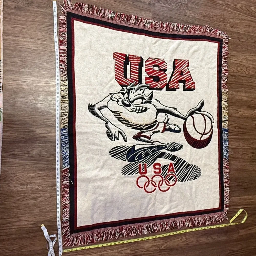 Vintage 1995 Looney Tunes Taz USA Olympics Basketball Throw Blanket Collectible